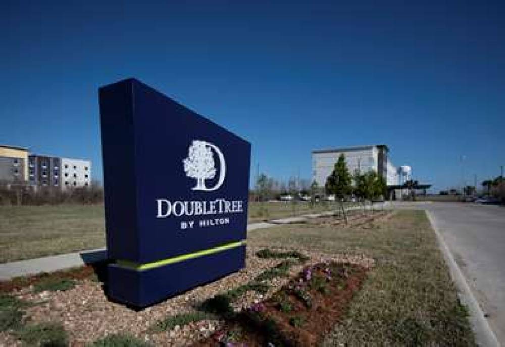 DOUBLETREE BY HLTN LAKE CHARLES 3