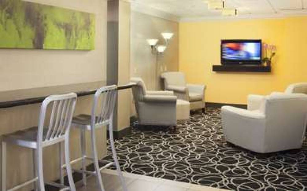 DoubleTree Club By Hilton Springdale 3