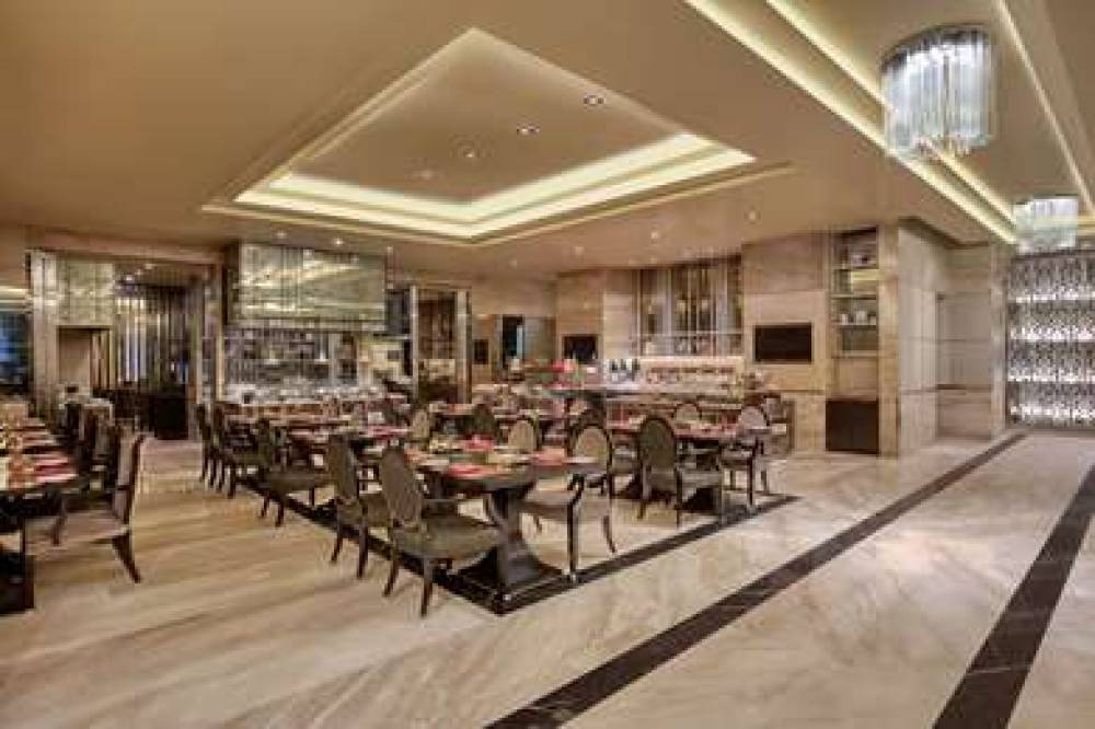 DoubleTree Suites By Hilton Bangalore 7