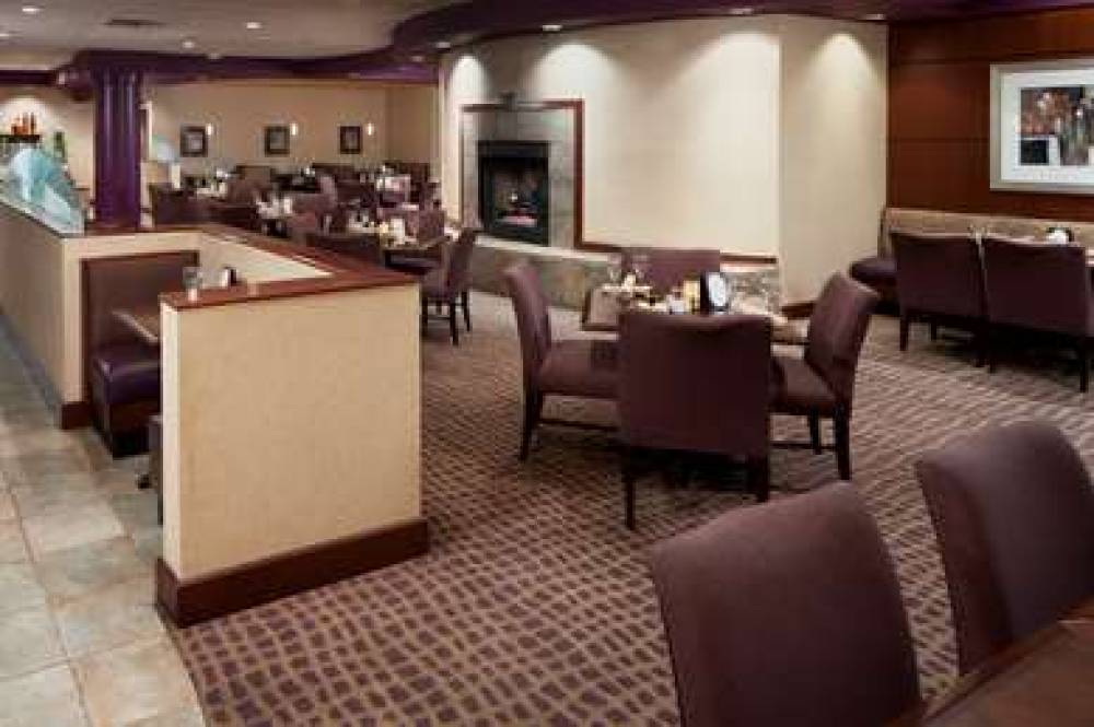 DoubleTree Suites By Hilton Cincinnati-Blue Ash 4