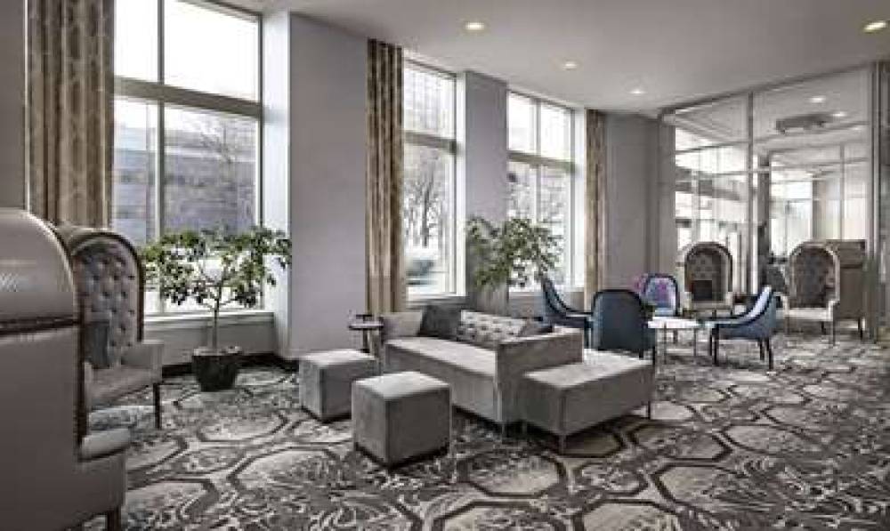 DoubleTree Suites By Hilton Detroit Downtown - Fo 5