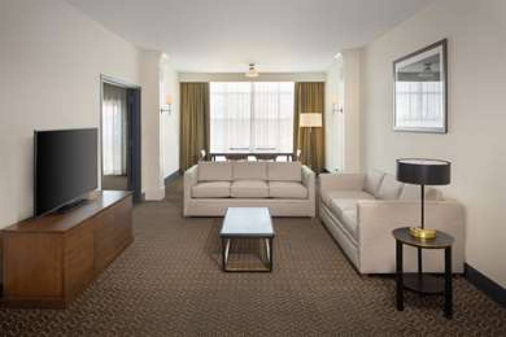 DoubleTree Suites By Hilton Lexington 8