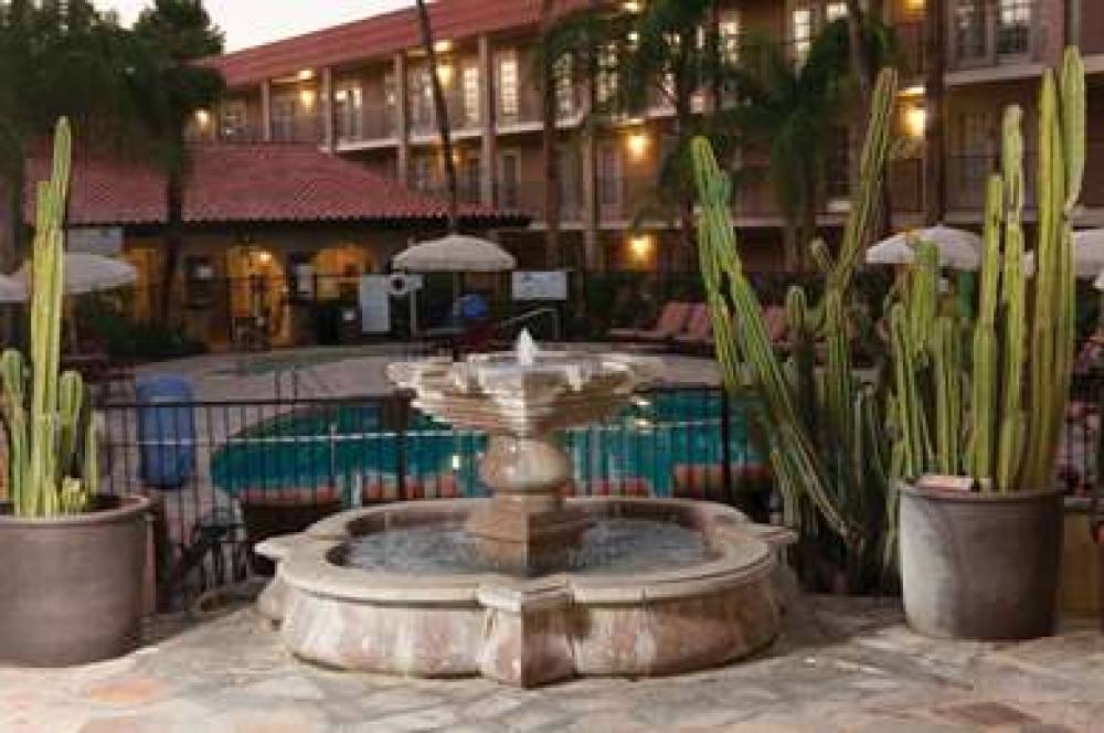 DOUBLETREE SUITES BY HILTON TUCSON 10