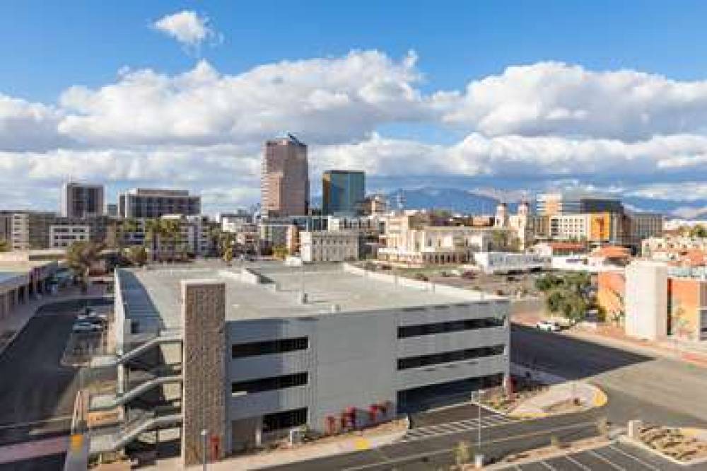 DOUBLETREE TUCSON CONVENTION CENTER 8