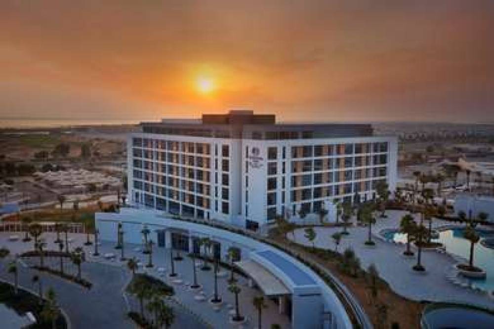 Doubletree Yas Island Residences