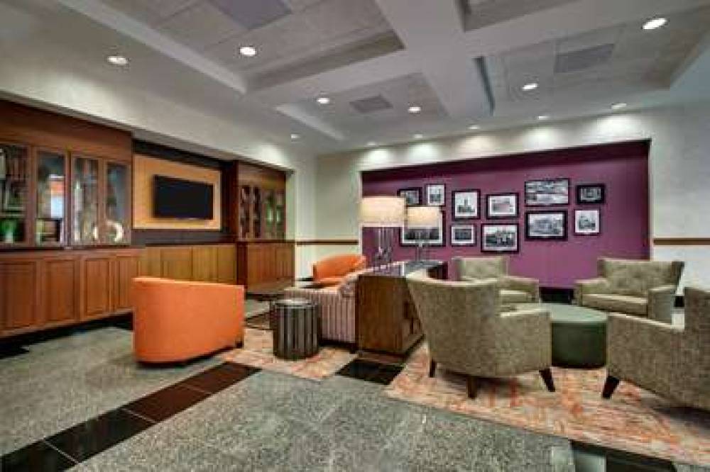 Drury Inn And Suites Charlotte Northlake 5