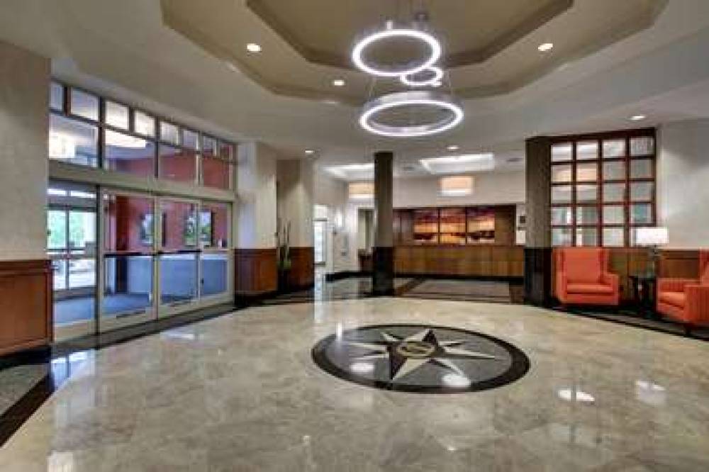 Drury Inn And Suites Charlotte Northlake 2