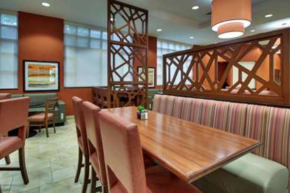 Drury Inn And Suites Charlotte Northlake 9