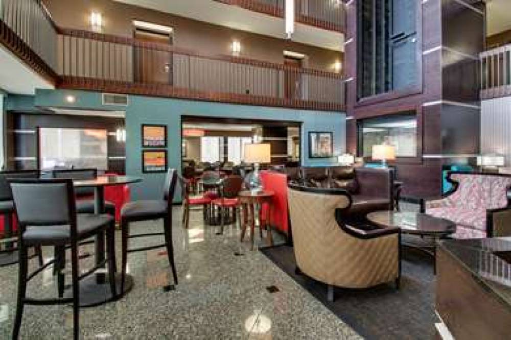 Drury Inn And Suites Houston Near The Galleria 6