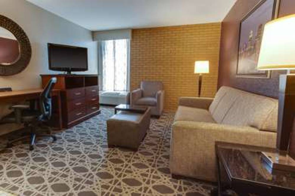 Drury Inn And Suites Louisville East 9