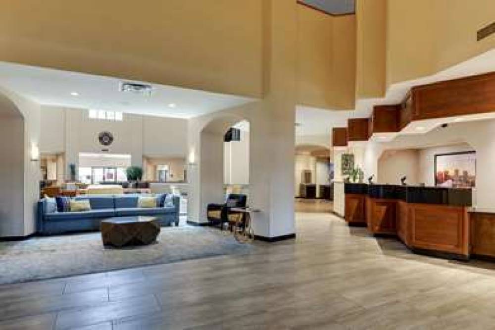 Drury Inn And Suites Phoenix Airport 2