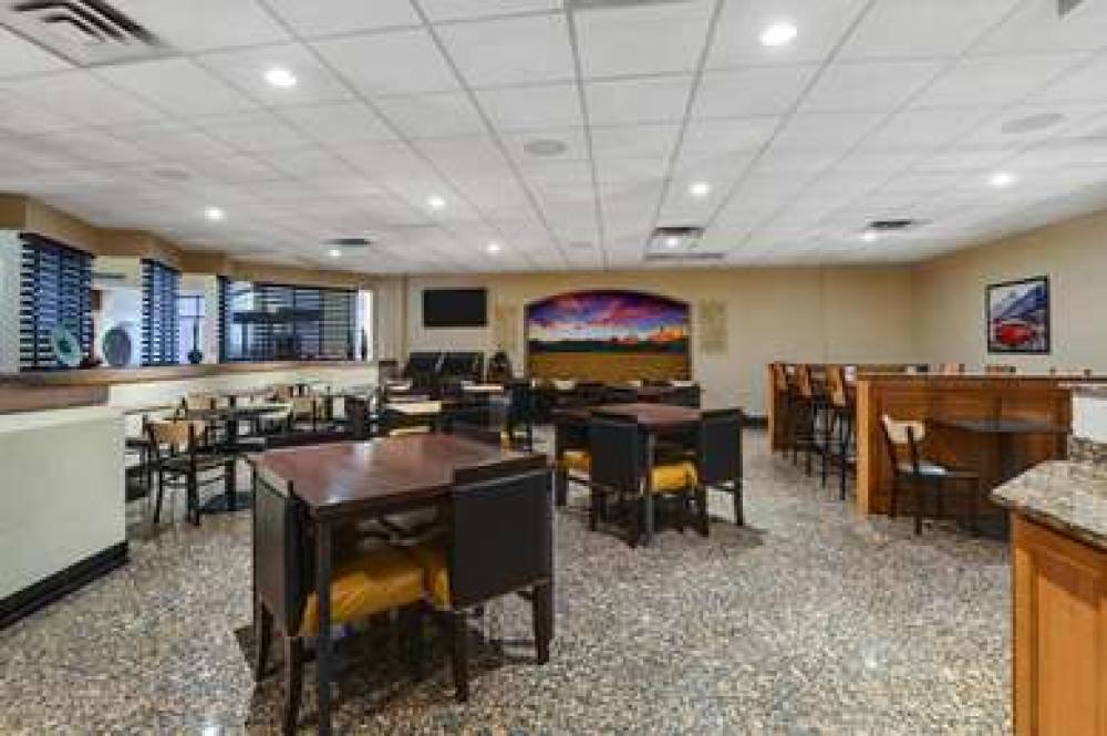 Drury Inn And Suites Phoenix Airport 5