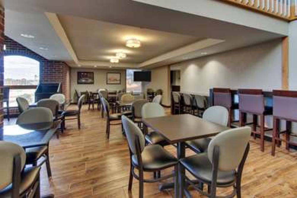 DRURY INN AND SUITES POPLAR BLUFF 8