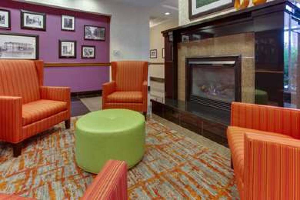 Drury Inn And Suites West Des Moines 2