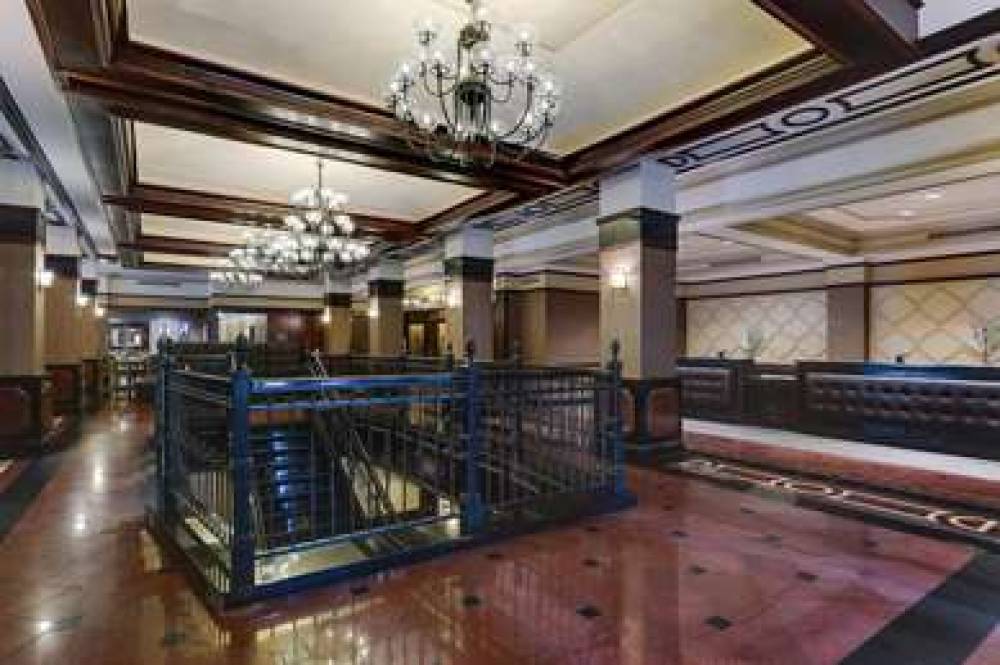 Drury Plaza Hotel New Orleans 3