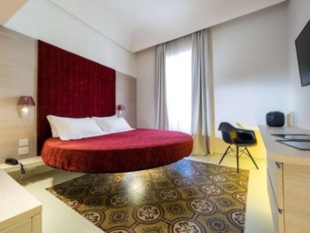 DUOMO SUITES AND SPA 6