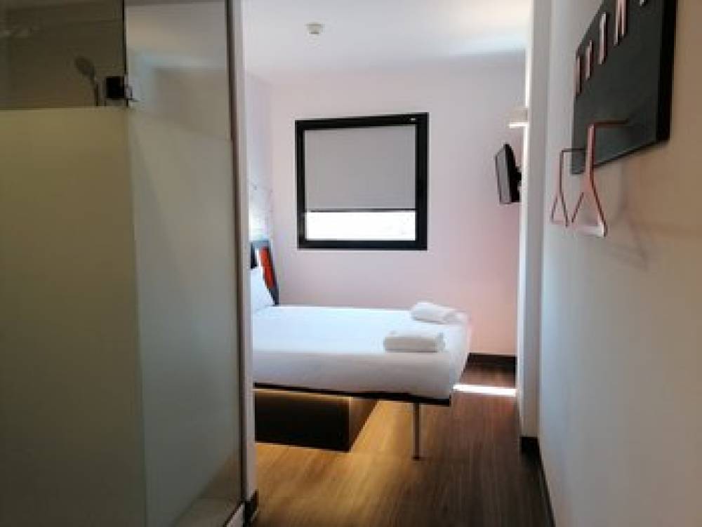 EASYHOTEL MADRID CENTRO ATOCHA 3