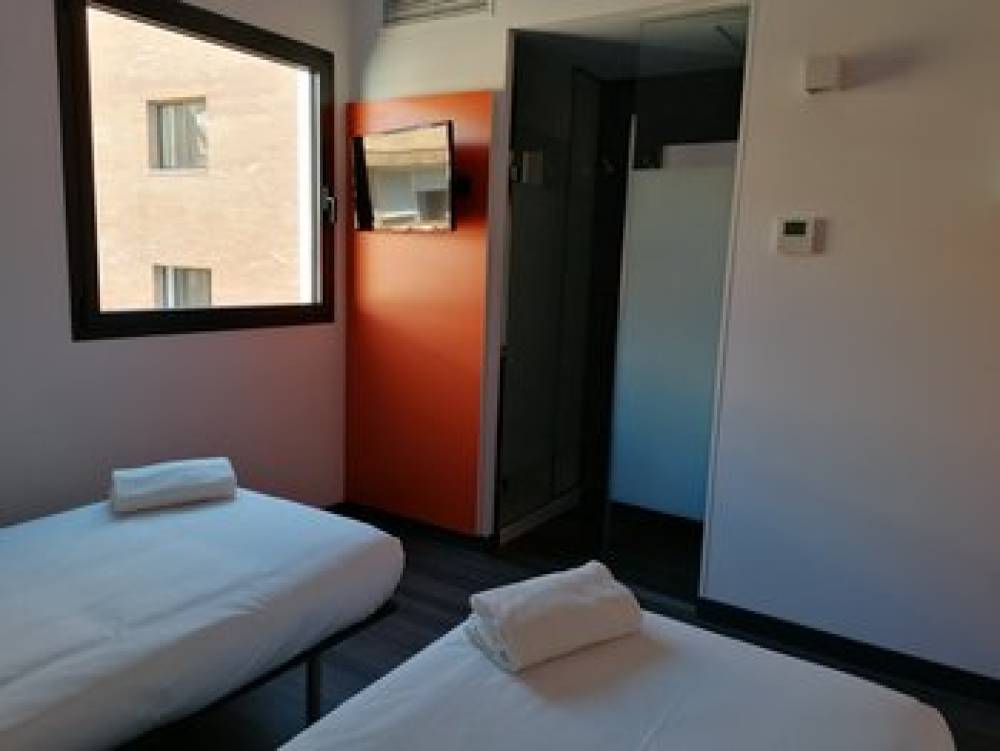 EASYHOTEL MADRID CENTRO ATOCHA 4