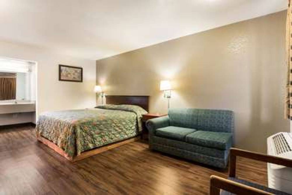 Econo Lodge Bartlesville Hwy 75 10