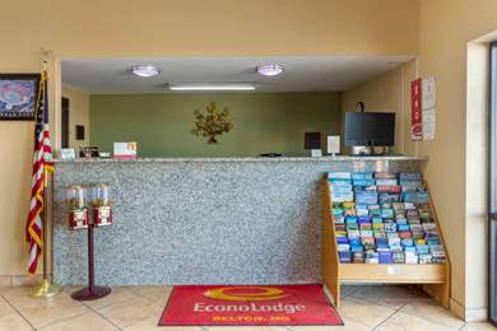 Econo Lodge Belton - Kansas City South 4