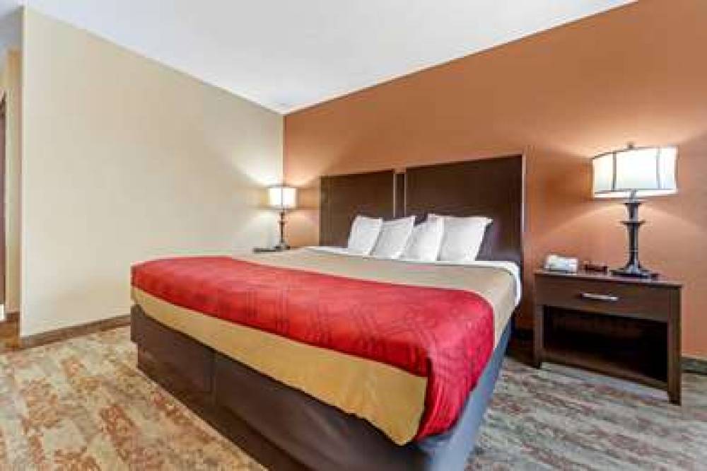 Econo Lodge Black Hills 9