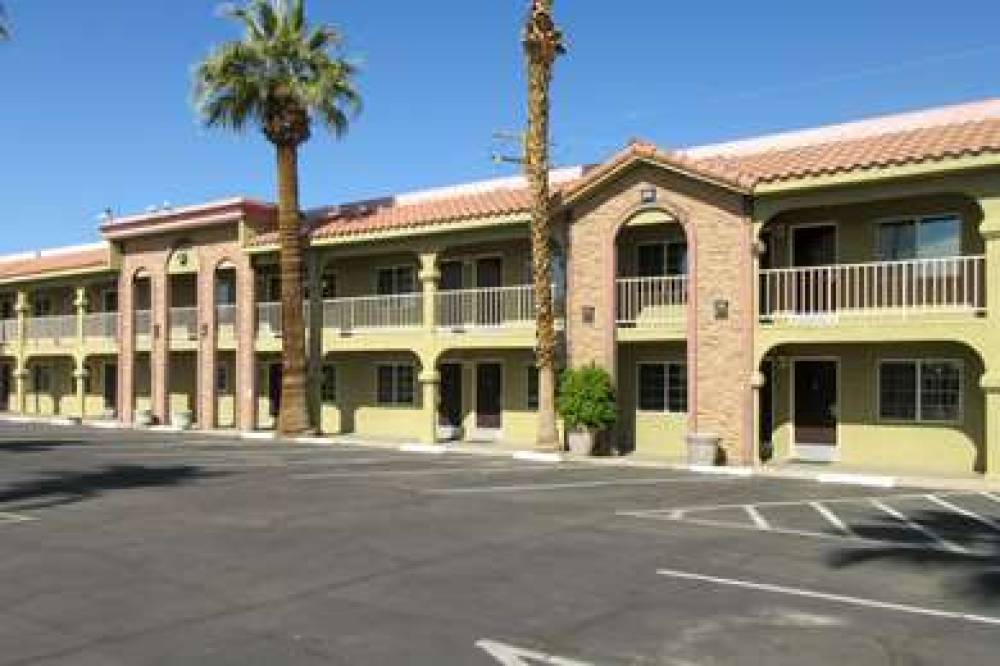 ECONO LODGE BLYTHE 6