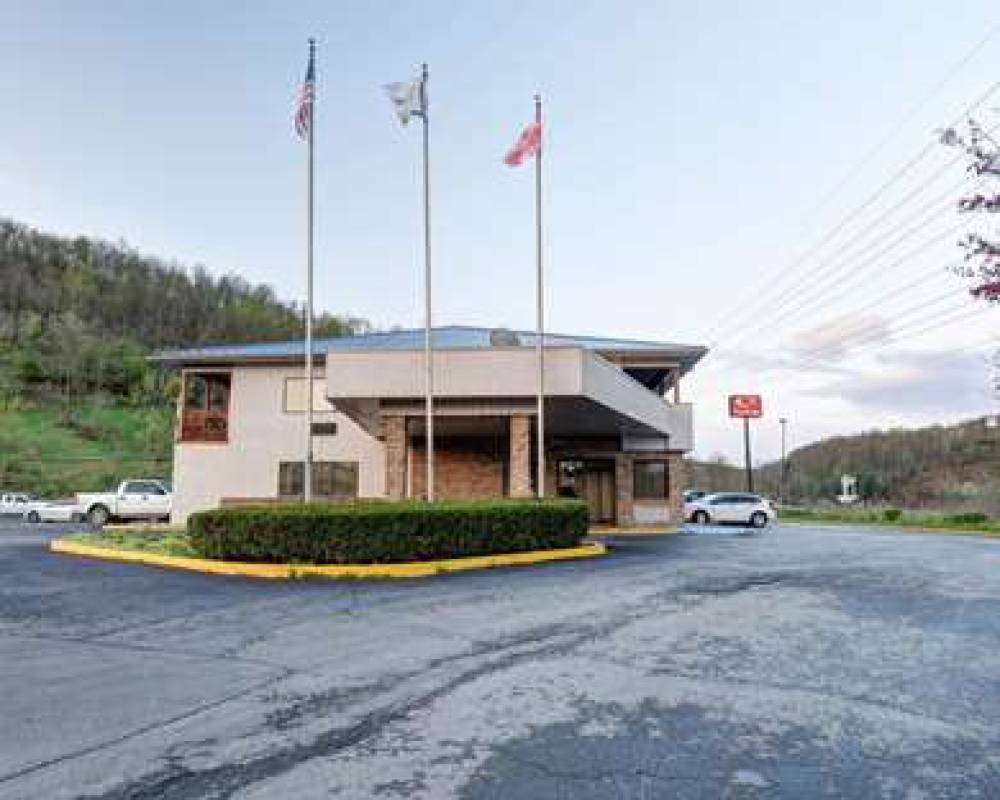 Econo Lodge 2