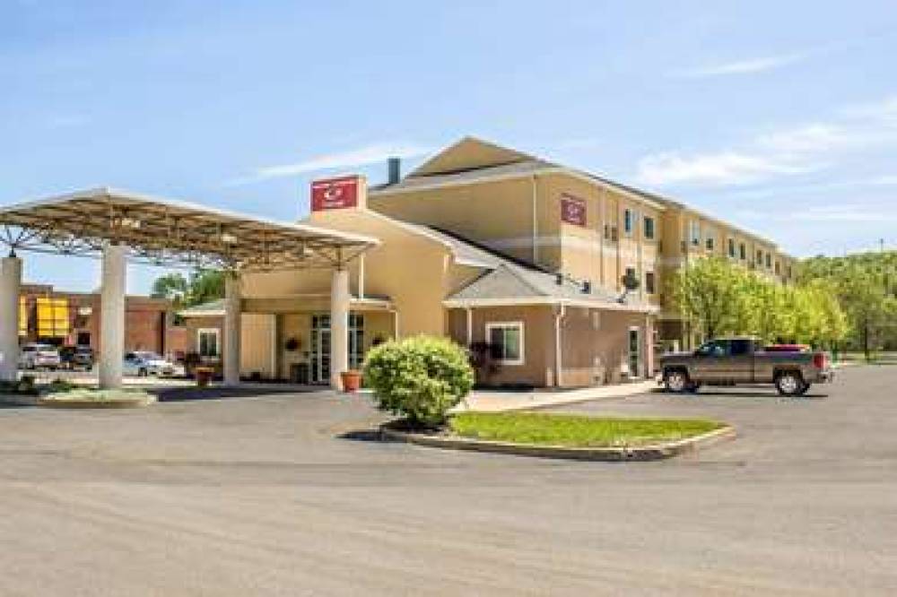 Econo Lodge 3