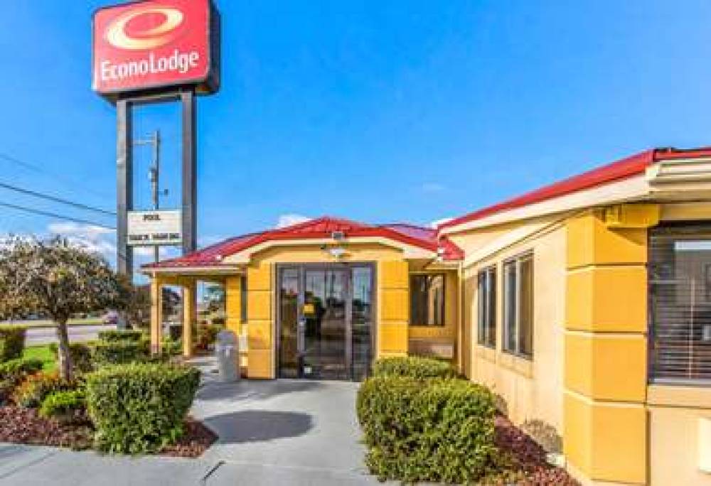 Econo Lodge 1