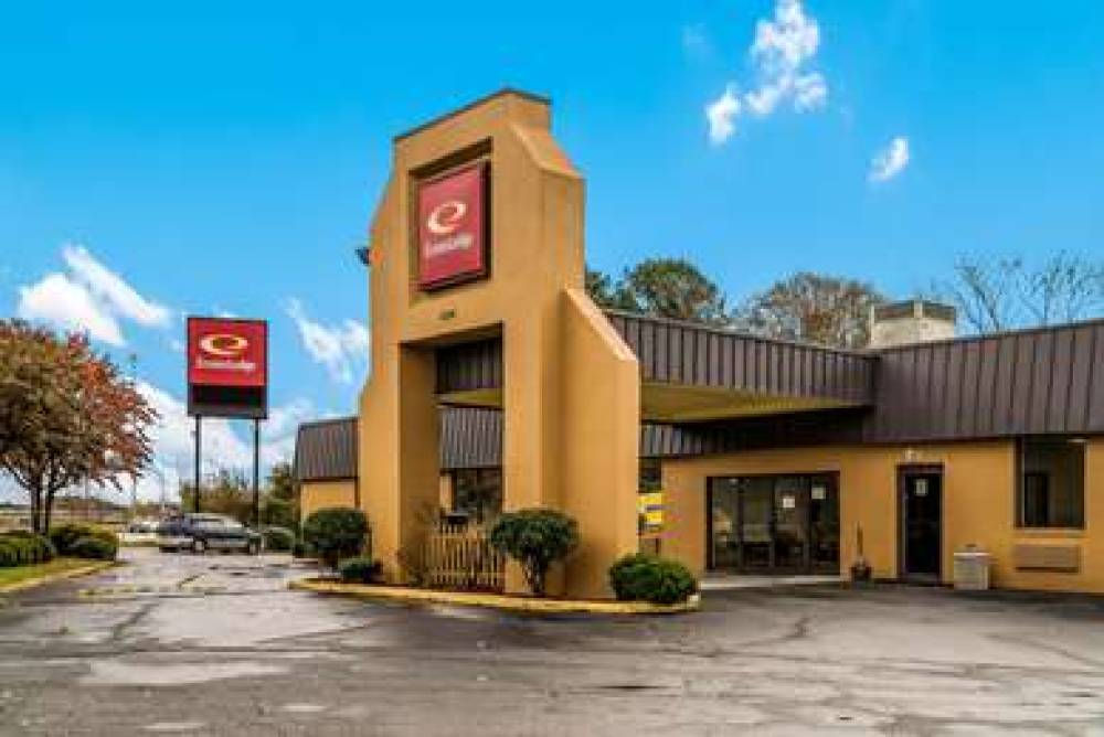 ECONO LODGE 1