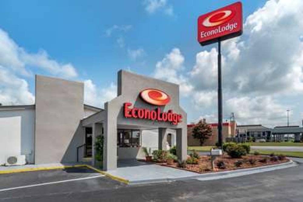 Econo Lodge 4