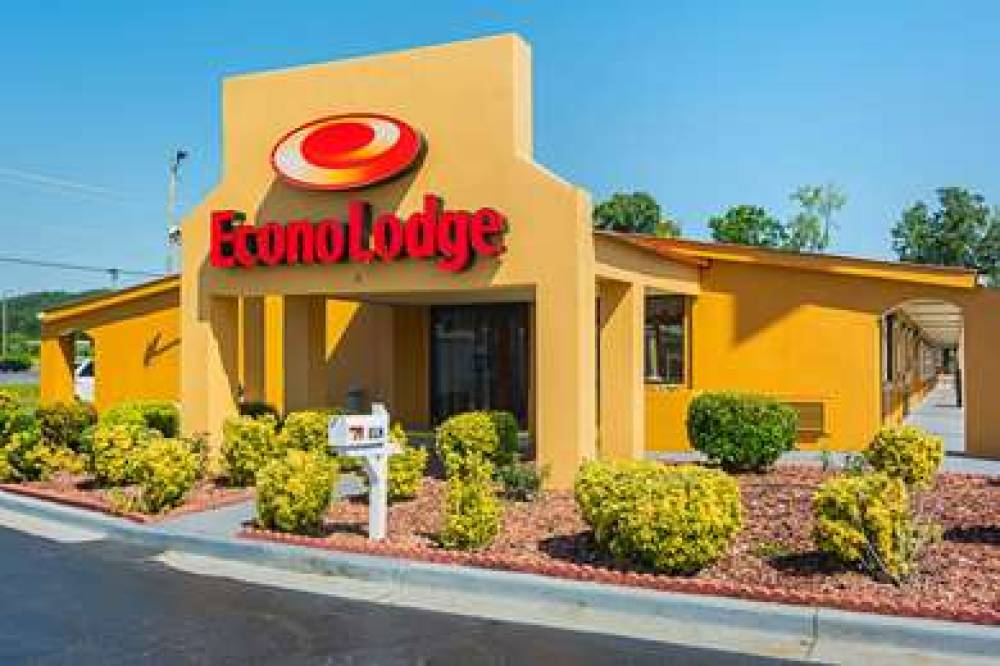 Econo Lodge 2