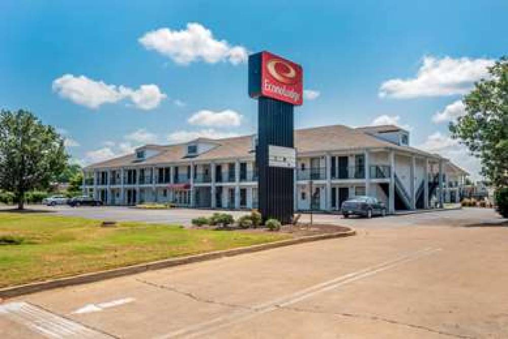 Econo Lodge 1