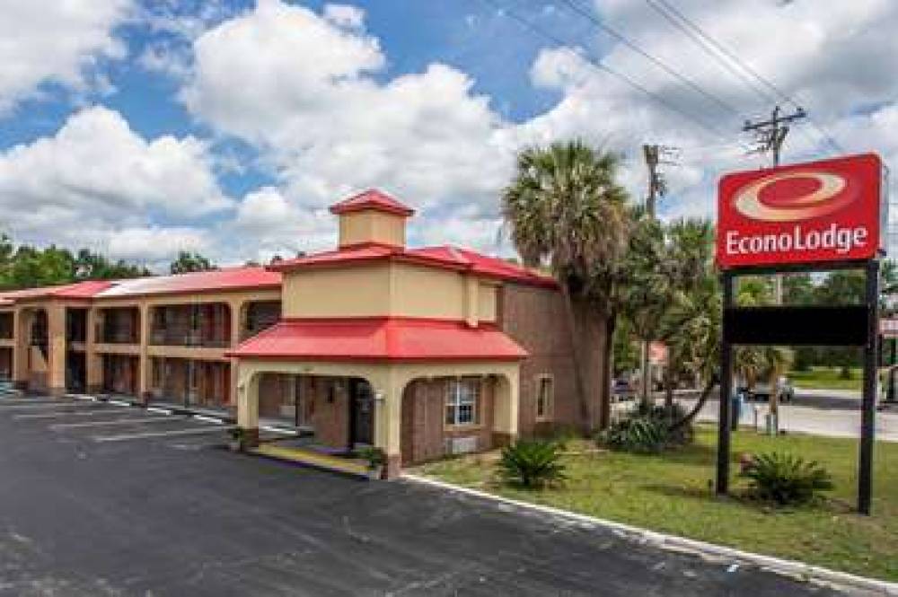 Econo Lodge 1