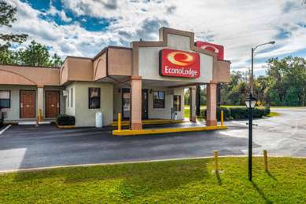 Econo Lodge 1