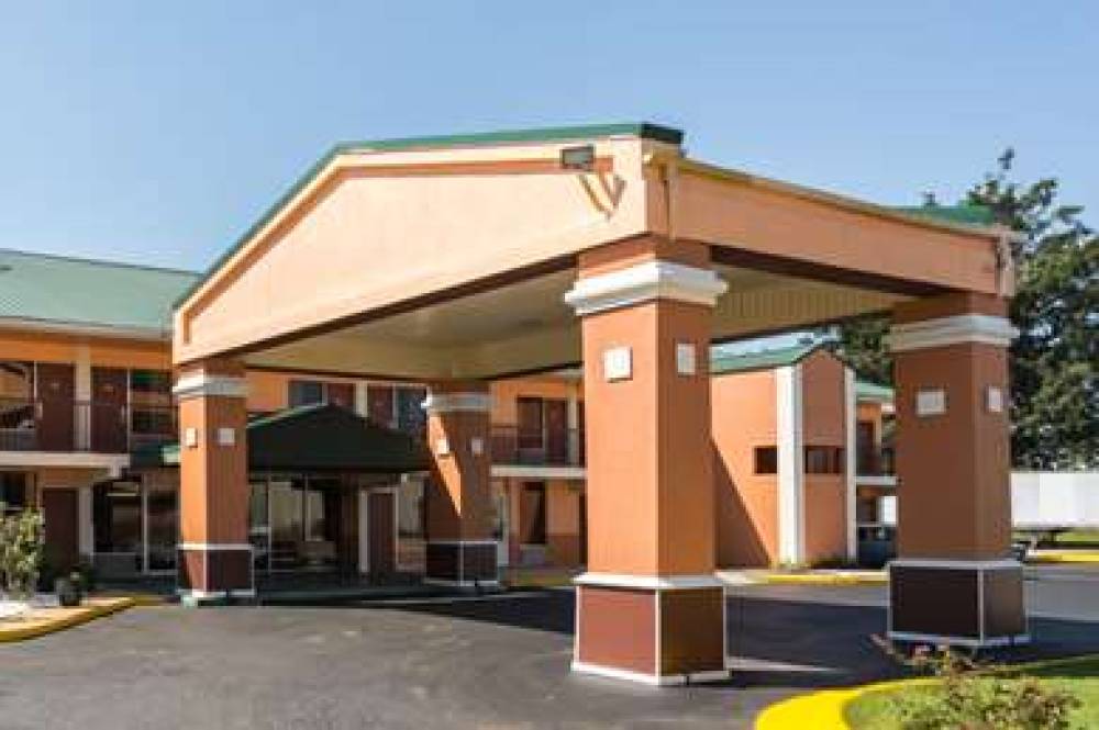 ECONO LODGE 1