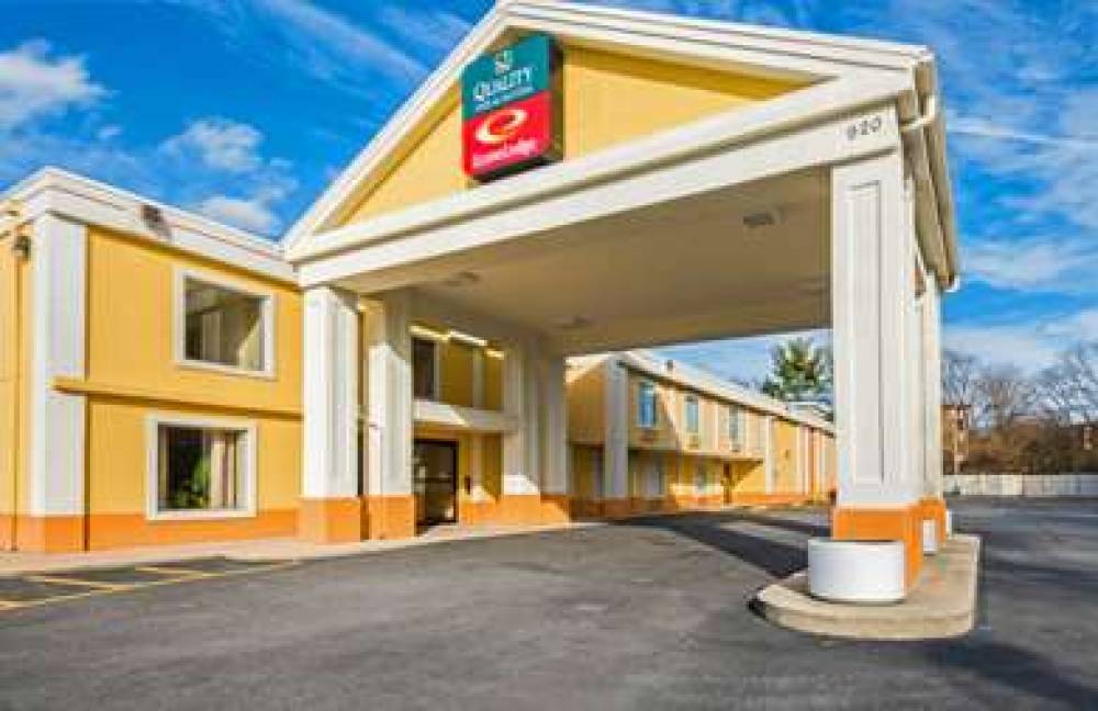 Econo Lodge 1