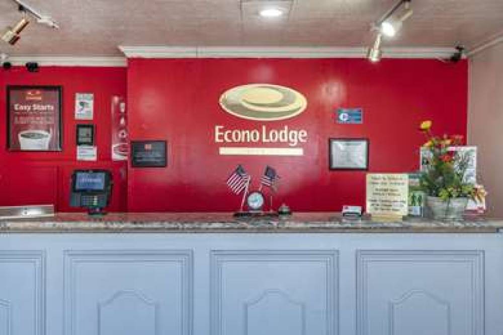 Econo Lodge Fallon Naval Air Station Area 7