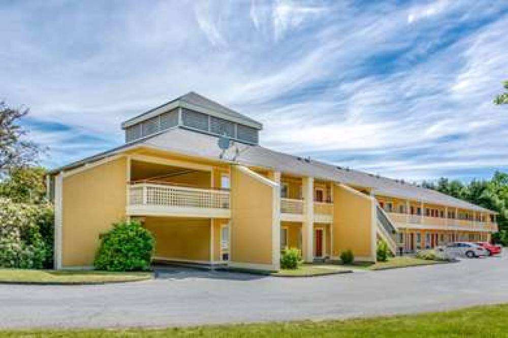 Econo Lodge Freeport - Brunswick Area 1