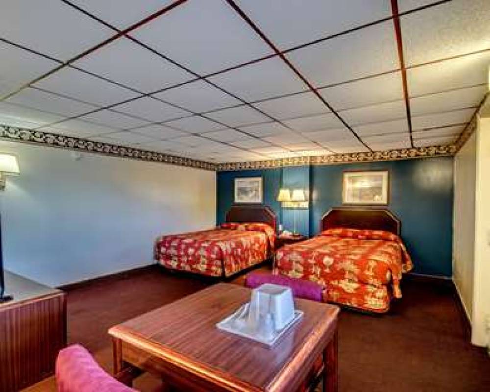 ECONO LODGE GEORGETOWN 4