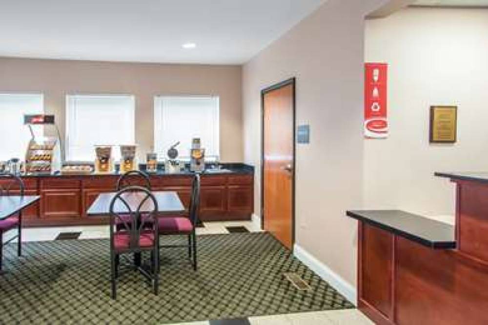 ECONO LODGE HARRISBURG - HERSHEY 6