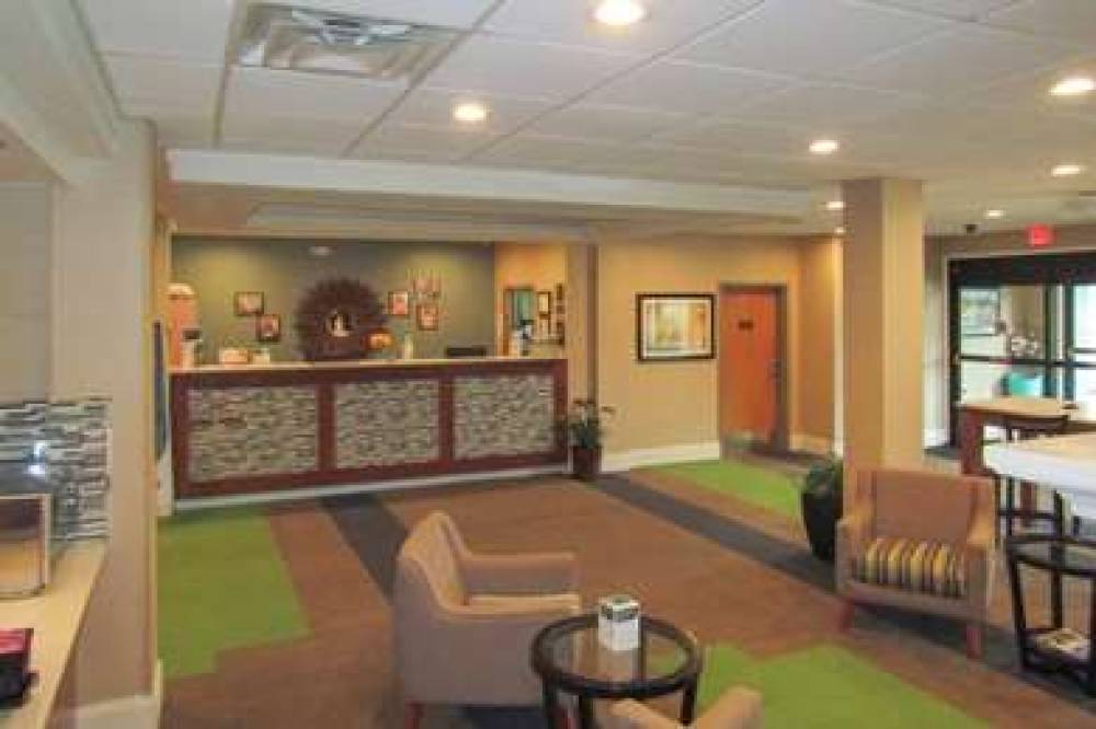 ECONO LODGE INN AND SUITES CEDARTOW 3