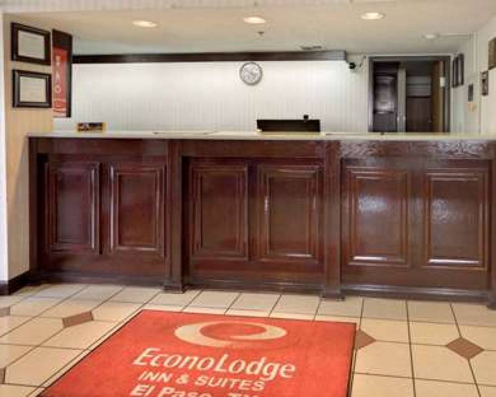 ECONO LODGE INN AND SUITES EL PASO 4