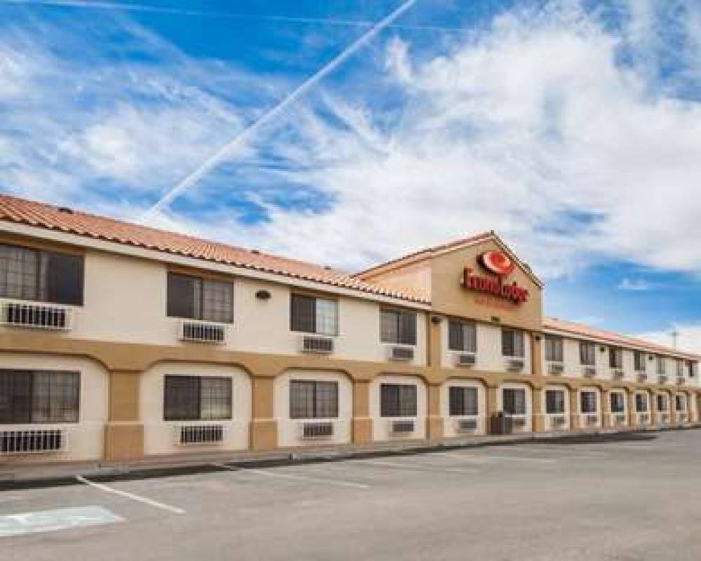 ECONO LODGE INN AND SUITES EL PASO 1