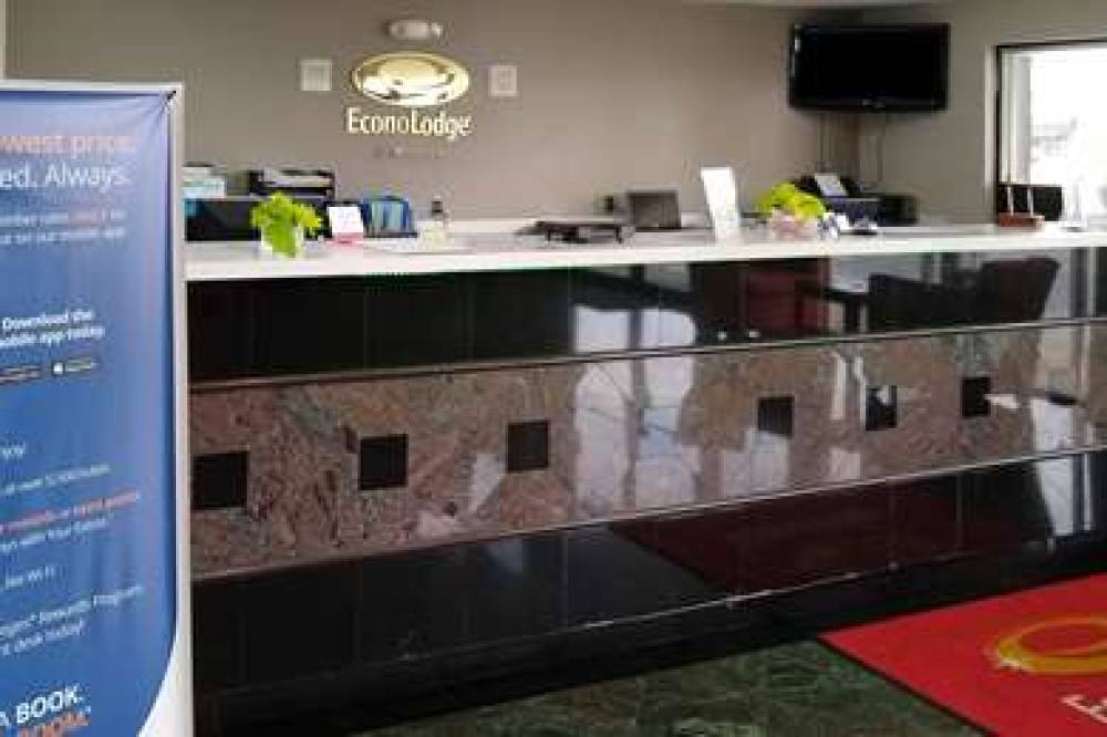 ECONO LODGE INN AND SUITES ENERGY 6