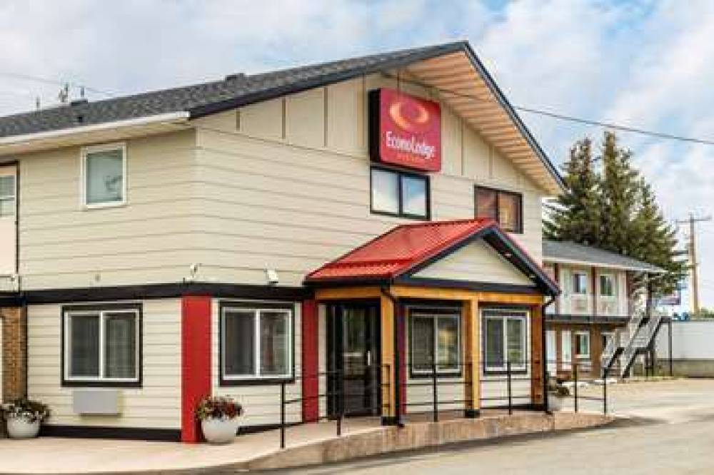 ECONO LODGE INN AND SUITES 2