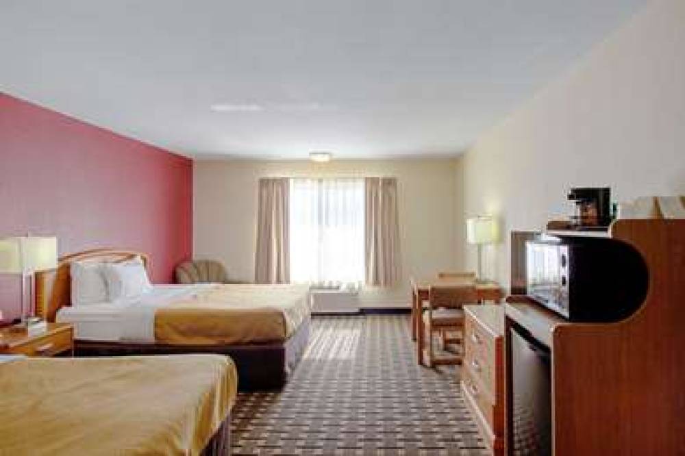 Econo Lodge Inn And Suites Wisconsi