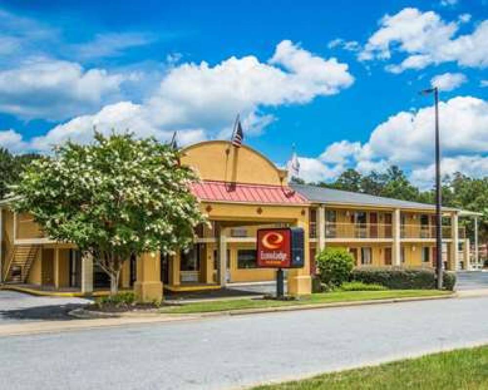 Econo Lodge Inn & Suites At Fort Benning 1