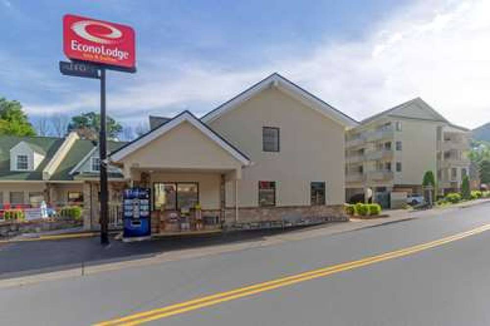 Econo Lodge Inn & Suites At The Convention Center 4