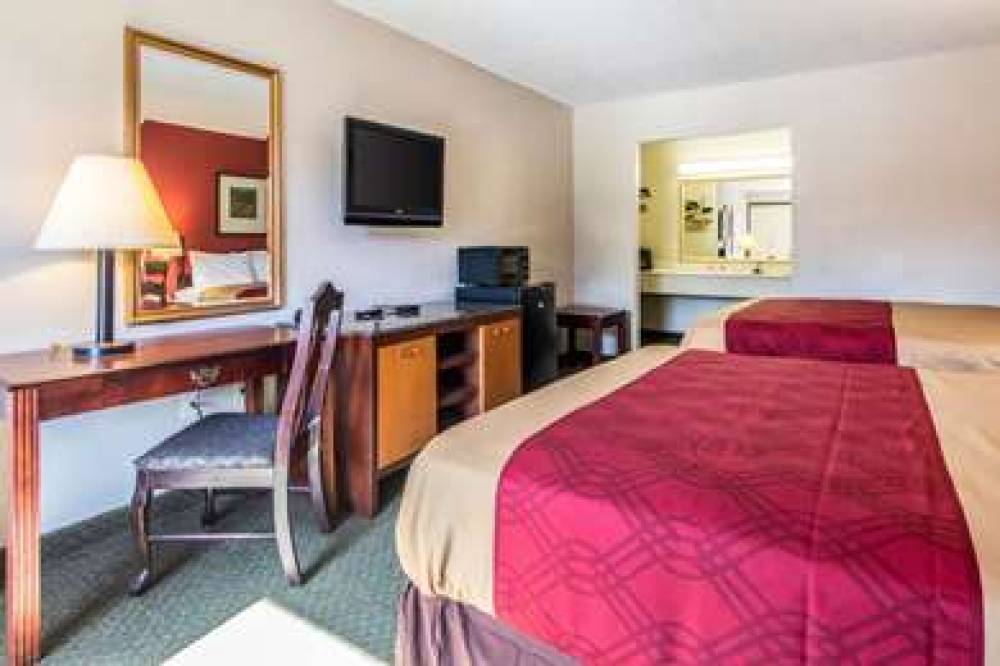 ECONO LODGE INN & SUITES CONFERENCE 10